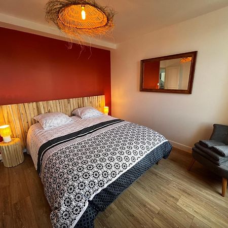 Appartement Gordon Smith, En Plein Centre, 4 Pers Sainte-Mere-Eglise Exterior foto